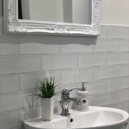 Paolina Bed & Breakfast 4*